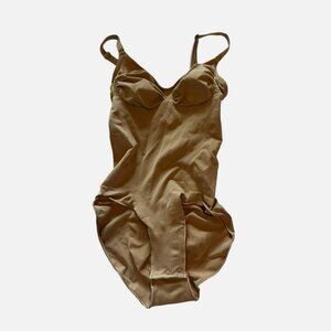 Skims Women's Large Seamless bodysuit Sculpting Shapewear